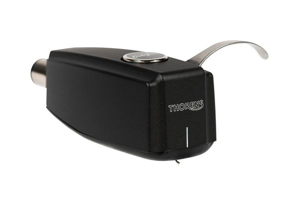 Eine Focus-Stacking Produktfotografie eines Thorens Tonabnehmer Plattenspieler Nadel von Ortofon