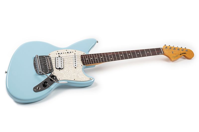 Produktfotografie einer Kurt Cobain Jag-Stang E-Gitagge der Marke Fender
